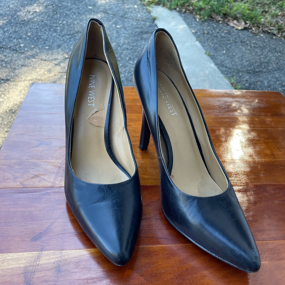 Nine West Classic Black Leather Women's Pumps size 7